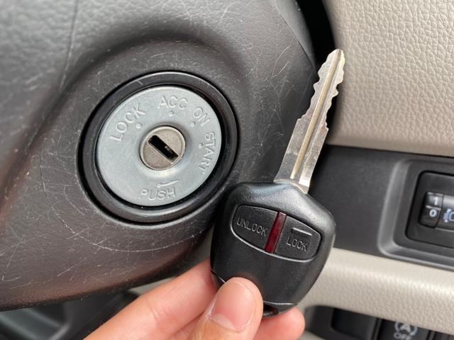 S 翌日渡し ナビ地デジ Bカメラ iストップ キーレス ETC HID PVガラス Bluetooth オートAC 修復なし タイミングチェーン 整備保証付(39枚目)