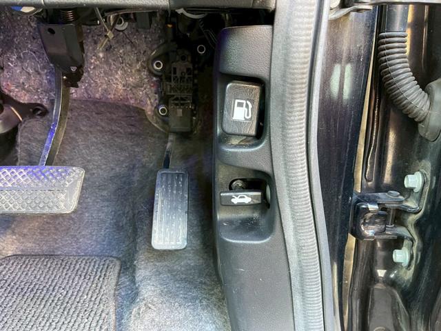 Ｎ－ＢＯＸカスタム Ｇ・Ｌパッケージ　修復歴なし　ナビ　フルセグ　Ｂｌｕｅｔｏｏｔｈ　バックカメラ　スマートキー　プッシュスタート　両側パワースライドドア　ＨＩＤヘッドライト　ドアバイザー　プライバシーガラス　オートエアコン　整備保証付（61枚目）