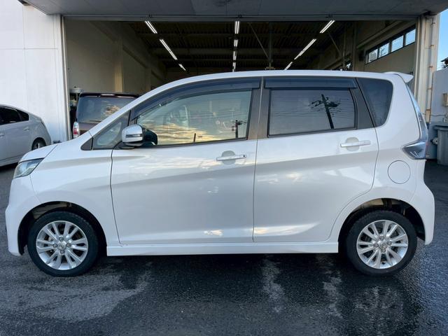 デイズ ハイウェイスター　Ｘ　修復歴なし　純正ナビ　フルセグ　バックカメラ　スマートキー　プッシュスタート　アイドリングストップ　ＨＩＤヘッドライト　オートエアコン　ドアバイザー　プライバシーガラス　ベンチシート　整備保証付（9枚目）