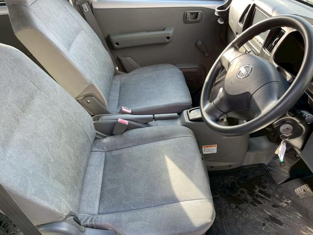 クリッパーバン ＤＸ　修復歴なし　純正ナビ　両側スライドドア　ドアバイザー　ヘッドライトレベライザー　整備保証付（17枚目）