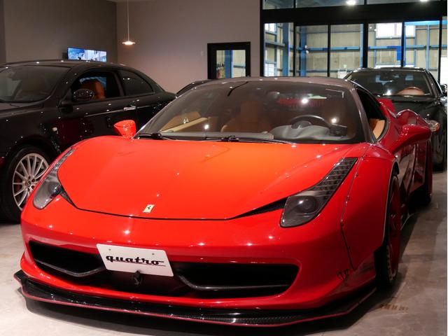 ４５８イタリア ベースグレード　正規ディーラー車　ＬＢ－ＷＯＲＫＳ　レクサーニ　ワンオフマフラー　カーボンルーフラッピング（4枚目）