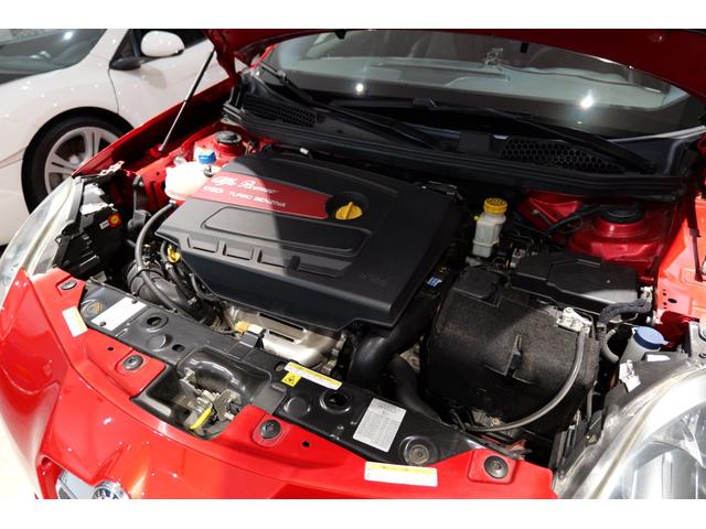 ジュリエッタ クアドリフォリオ　ヴェルデ　アルフィスティ　正規ディーラー車　左ハンドル　６ＭＴ　５０台限定車（18枚目）