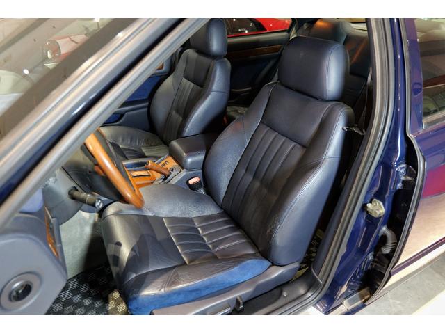 クアトロポルテ エボルツィオーネＶ８　アラゴスタ車高調　左ハンドル　６ＭＴ　ワンオフマフラー（10枚目）