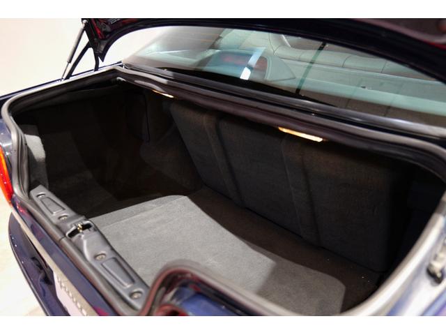 クアトロポルテ エボルツィオーネＶ８　アラゴスタ車高調　左ハンドル　６ＭＴ　ワンオフマフラー（24枚目）