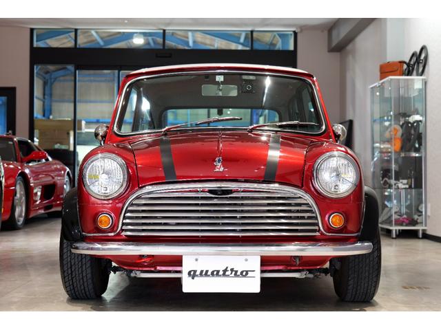 ＭＩＮＩ クーパー１．３　正規ディーラー車　１０インチ　スピードスター　センターメーター　ウェーバーキャブ　スリーポイントヘッドライト　コブラシート　センターマフラー　クーラー付き（2枚目）