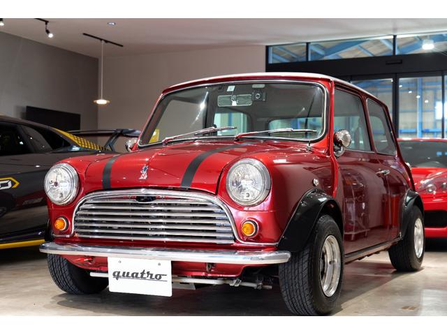 ＭＩＮＩ クーパー１．３　正規ディーラー車　１０インチ　スピードスター　センターメーター　ウェーバーキャブ　スリーポイントヘッドライト　コブラシート　センターマフラー　クーラー付き（3枚目）