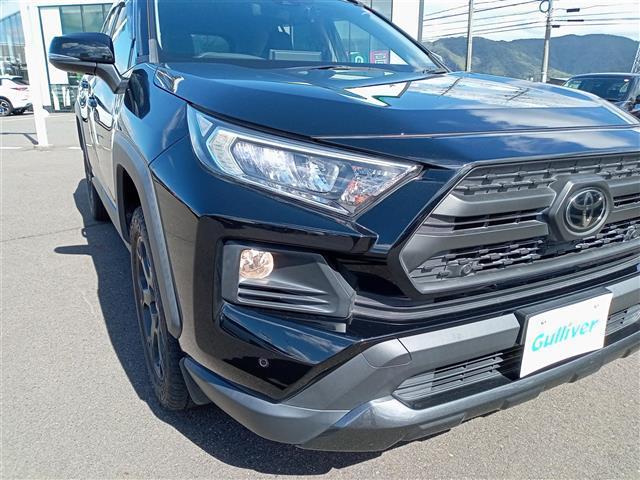 ＲＡＶ４ アドベンチャー　オフロードパッケージ　４ＷＤ／純正９インチディスプレイオーディオ／バックカメラ／レザーシート／トヨタセーフティセンス／レーダークルーズコントロール／ブラインドスポットモニター／シートヒーター／エアシート／ドライブレコーダー（14枚目）