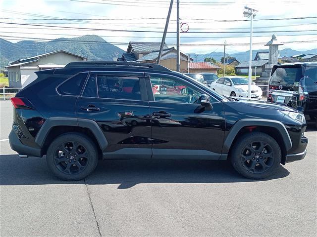 ＲＡＶ４ アドベンチャー　オフロードパッケージ　４ＷＤ／純正９インチディスプレイオーディオ／バックカメラ／レザーシート／トヨタセーフティセンス／レーダークルーズコントロール／ブラインドスポットモニター／シートヒーター／エアシート／ドライブレコーダー（19枚目）