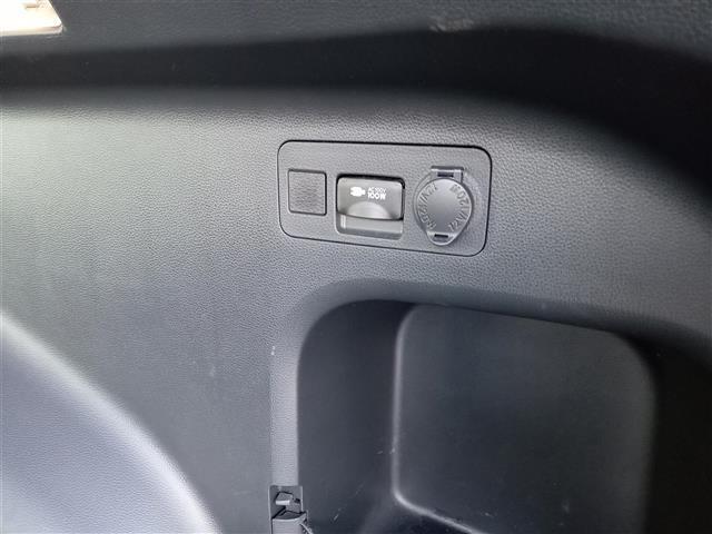 ＲＡＶ４ アドベンチャー　オフロードパッケージ　４ＷＤ／純正９インチディスプレイオーディオ／バックカメラ／レザーシート／トヨタセーフティセンス／レーダークルーズコントロール／ブラインドスポットモニター／シートヒーター／エアシート／ドライブレコーダー（33枚目）