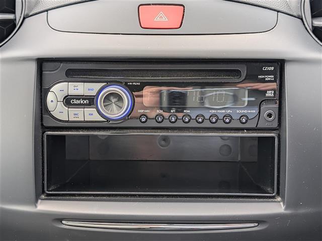 デミオ １３Ｃ　禁煙車／盗難防止装置／純正フロアマット／ダブルエアバッグ／キーレスキー／スタッドレスタイヤ積込（3枚目）