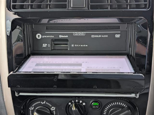 ジムニー ランドベンチャー　４ＷＤ／社外ＳＤナビ／フルセグテレビ／バックカメラ／シートヒーター／ＥＴＣ／前方ドライブレコーダー／レザーシート／ステアリングスイッチ／ダブルエアバッグ／純正１６インチＡＷ（6枚目）