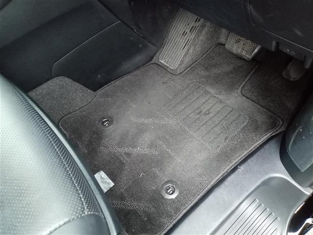 アルファード ２．５Ｓ　Ｃパッケージ　サンルーフ／アルパイン１０インチナビ／バックカメラ／フリップダウンモニター／両側パワースライドドア／レーダークルーズコントロール／前後コーナーセンサー／パーキングアシスト／衝突被害軽減システム（34枚目）