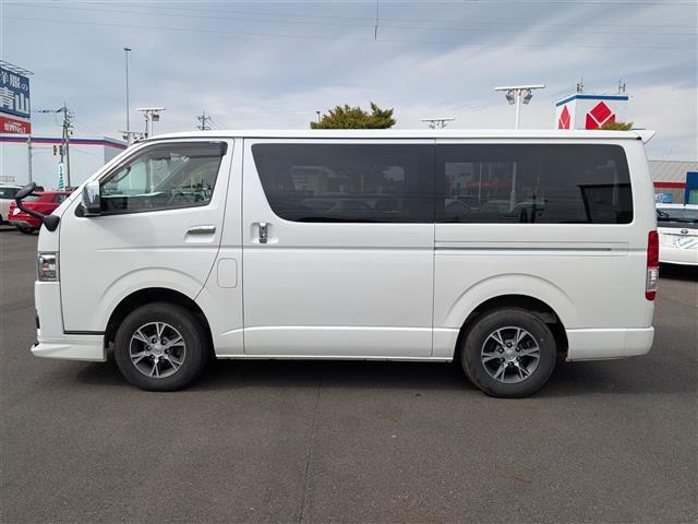 ハイエースバン スーパーＧＬ　ダークプライムＩＩ　４ＷＤ／パイオニアディスプレイオーディオ／全方位カメラ／両側パワースライドドア／モデリスタエアロ／前後コーナーセンサー／レーンキープアシスト／横滑り防止装置／盗難防止装置／衝突被害軽減システム（20枚目）