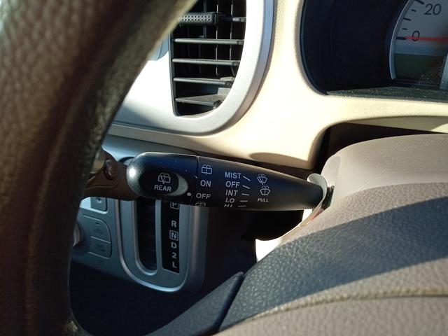 MRワゴン X 純正オーディオ/CD/MD/FM/AM/ライトレベライザー/純正フロアマット/リモコンキー/説明書・保証書(6枚目)