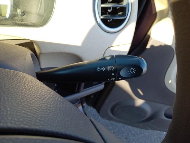 MRワゴン X 純正オーディオ/CD/MD/FM/AM/ライトレベライザー/純正フロアマット/リモコンキー/説明書・保証書(7枚目)