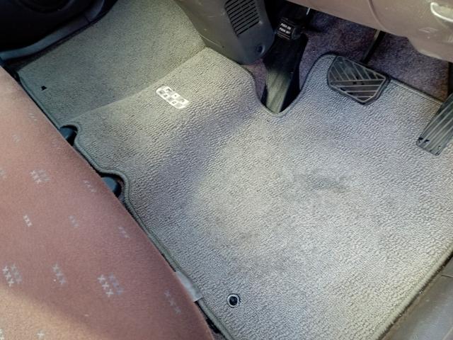 MRワゴン X 純正オーディオ/CD/MD/FM/AM/ライトレベライザー/純正フロアマット/リモコンキー/説明書・保証書(10枚目)