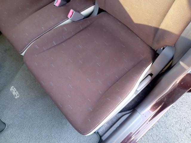 MRワゴン X 純正オーディオ/CD/MD/FM/AM/ライトレベライザー/純正フロアマット/リモコンキー/説明書・保証書(29枚目)