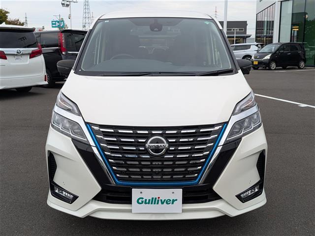 セレナ e-パワー ハイウェイスターV 純正メモリナビ/フルセグテレビ/全方位カメラ/両側パワースライドドア/プロパイロット/エマージェンシーブレーキ/BSM/オートホールド/前後コーナーセンサー/横滑り防止装置/盗難防止装置(17枚目)