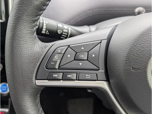 セレナ e-パワー ハイウェイスターV 純正メモリナビ/フルセグテレビ/全方位カメラ/両側パワースライドドア/プロパイロット/エマージェンシーブレーキ/BSM/オートホールド/前後コーナーセンサー/横滑り防止装置/盗難防止装置(26枚目)