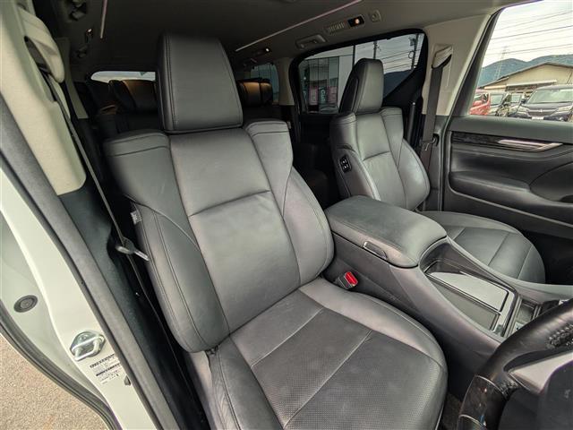 アルファード 2.5S Cパッケージ 10インチメーカーオプションナビ/フルセグテレビ/パノラミックビューモニター/両側パワースライドドア/JBLプレミアムサウンド/CDチェンジャー/トヨタセーフティセンス/BSM(9枚目)