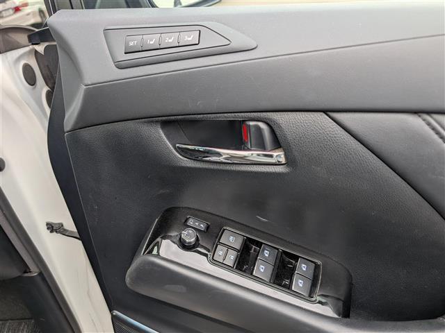 アルファード 2.5S Cパッケージ 10インチメーカーオプションナビ/フルセグテレビ/パノラミックビューモニター/両側パワースライドドア/JBLプレミアムサウンド/CDチェンジャー/トヨタセーフティセンス/BSM(21枚目)