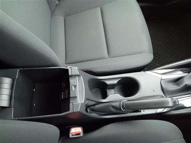 カローラ G-X プラス 純正ディスプレイオーディオ/フルセグTV/Bluetooth/バックカメラ/ETC/トヨタセーフティセンス/レーダークルーズコントロール/レーンキープアシスト/純正フロアマット/オートLEDライト(6枚目)