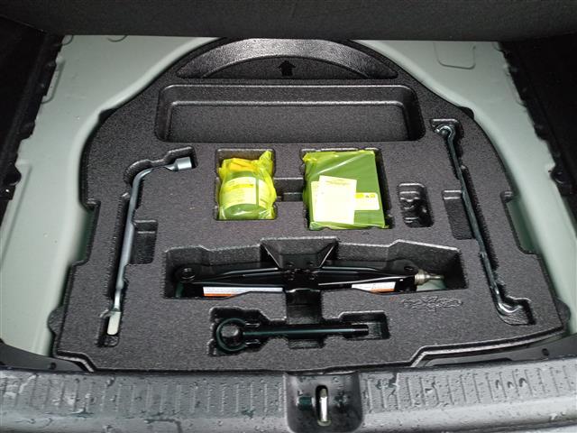 カローラ G-X プラス 純正ディスプレイオーディオ/フルセグTV/Bluetooth/バックカメラ/ETC/トヨタセーフティセンス/レーダークルーズコントロール/レーンキープアシスト/純正フロアマット/オートLEDライト(27枚目)