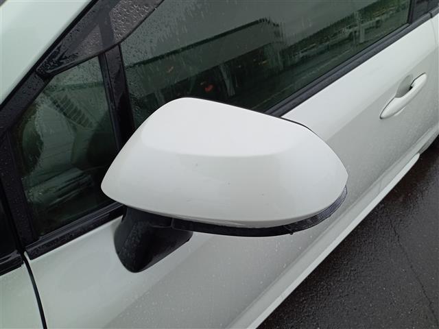 カローラ G-X プラス 純正ディスプレイオーディオ/フルセグTV/Bluetooth/バックカメラ/ETC/トヨタセーフティセンス/レーダークルーズコントロール/レーンキープアシスト/純正フロアマット/オートLEDライト(33枚目)