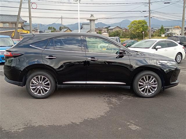 ハリアー プレミアム 社外9型ナビ/フルセグTV/バックカメラ/衝突防止/レーンキープアシスト/クリアランスソナー/レーダークルーズコントロール/D席パワーシート/ETC/ドライブレコーダー/オートブレーキホールド(19枚目)