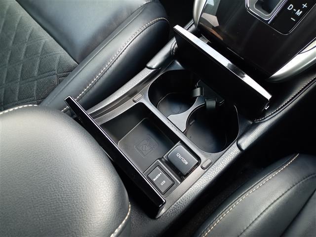 ハリアー プレミアム 社外9型ナビ/フルセグTV/バックカメラ/衝突防止/レーンキープアシスト/クリアランスソナー/レーダークルーズコントロール/D席パワーシート/ETC/ドライブレコーダー/オートブレーキホールド(29枚目)