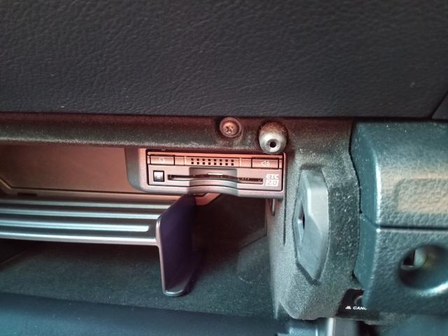 IS IS300 Fスポーツ サンルーフ/純正ナビ/フルセグTV/バックカメラ/衝突防止/前席シートヒーター・クーラー/前席パワーシート/D席シートメモリー/パドルシフト/ビルトインETC2.0/ドライブレコーダー(7枚目)