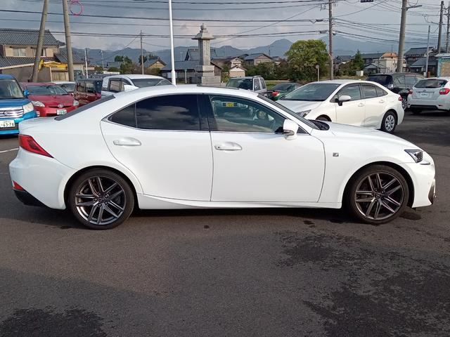 IS IS300 Fスポーツ サンルーフ/純正ナビ/フルセグTV/バックカメラ/衝突防止/前席シートヒーター・クーラー/前席パワーシート/D席シートメモリー/パドルシフト/ビルトインETC2.0/ドライブレコーダー(19枚目)