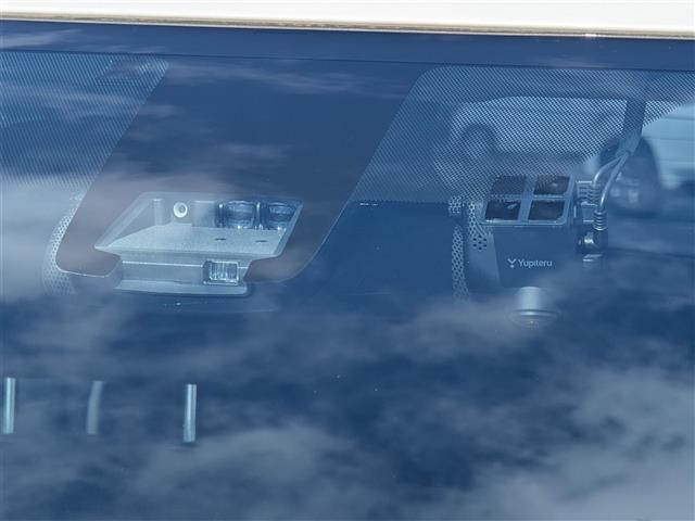 シエンタ ハイブリッドG 純正ナビ ☆CD DVD Bluetooth フルセグ AM FM☆純正12型フリップダウンモニター☆トヨタセーフティセンス☆プリクラッシュセーフティシステム☆レーンディパーチャーアラート(6枚目)