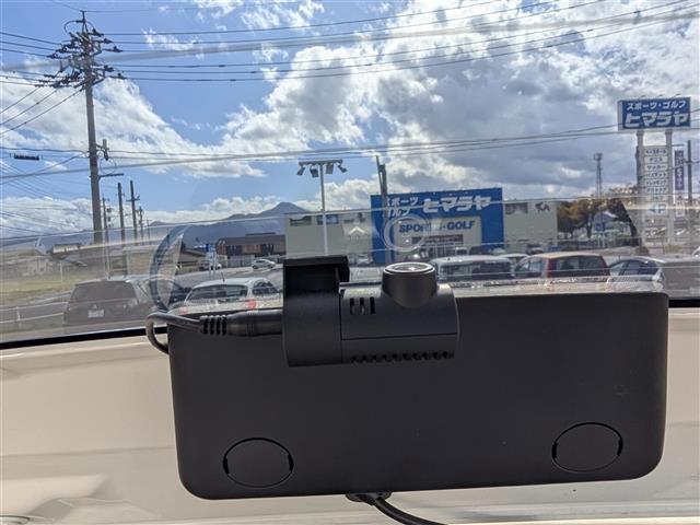 シエンタ ハイブリッドG 純正ナビ ☆CD DVD Bluetooth フルセグ AM FM☆純正12型フリップダウンモニター☆トヨタセーフティセンス☆プリクラッシュセーフティシステム☆レーンディパーチャーアラート(7枚目)