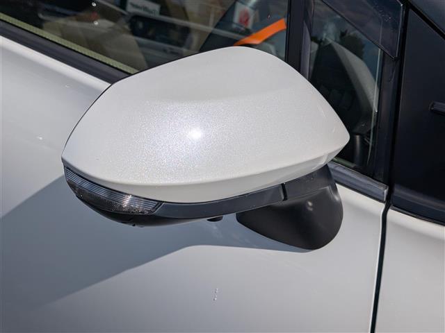 シエンタ ハイブリッドG 純正ナビ ☆CD DVD Bluetooth フルセグ AM FM☆純正12型フリップダウンモニター☆トヨタセーフティセンス☆プリクラッシュセーフティシステム☆レーンディパーチャーアラート(15枚目)