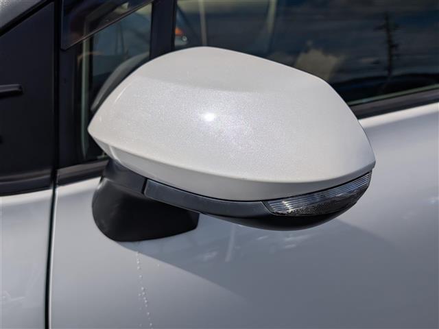 シエンタ ハイブリッドG 純正ナビ ☆CD DVD Bluetooth フルセグ AM FM☆純正12型フリップダウンモニター☆トヨタセーフティセンス☆プリクラッシュセーフティシステム☆レーンディパーチャーアラート(44枚目)