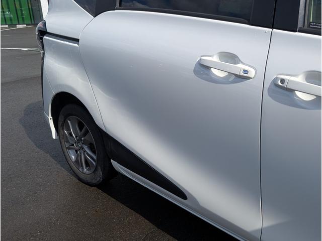 シエンタ ハイブリッドG 純正ナビ ☆CD DVD Bluetooth フルセグ AM FM☆純正12型フリップダウンモニター☆トヨタセーフティセンス☆プリクラッシュセーフティシステム☆レーンディパーチャーアラート(49枚目)