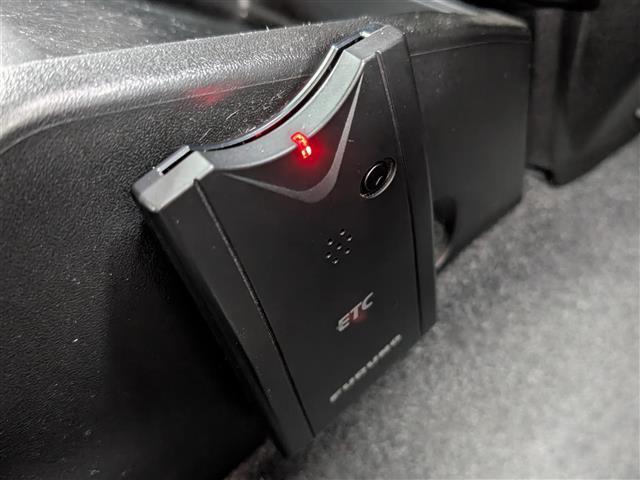 ジムニーシエラ JC ワンオーナー/Panasonic製ナビ(BT/フルセグ/CD/DVD)/Bモニター/クルコン/衝突軽減/レーンキープ/ダウンヒルアシスト/4WD/ルーフキャリア/背面タイヤ/純正AW/ETC/ドラレコ(8枚目)