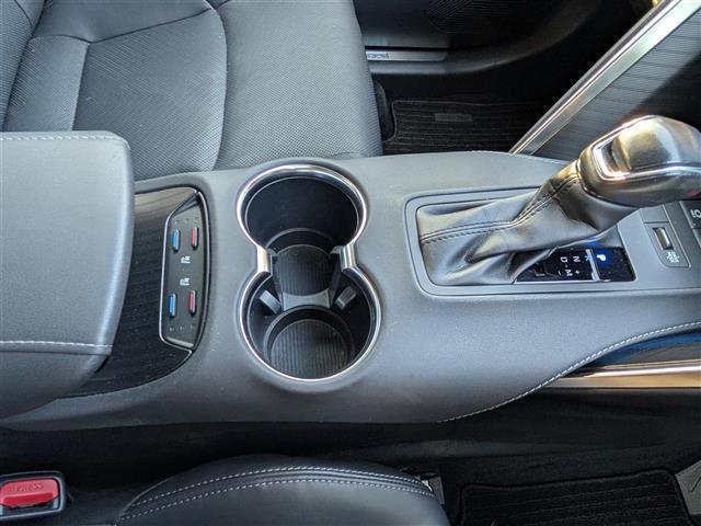 ハリアー Z レザーパッケージ JBL/純正12.3インチディスプレイオーディオ(フルセグ/BT/Miracast)/全方位/クリアランスソナー/クルコン/Safety Sense/BSM/電動リアゲート/黒革/パワーシート/ETC(32枚目)