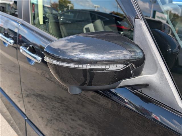 セレナ ハイウェイスターV 社外ナビTV(TV/BT/CD/DVD)/社外11.6インチ後席モニター/全方位/プロパイロット/エマージェンシーブレーキ/クルコン/アイドリング/両側電動/3列シート/純正AW/ETC2.0(15枚目)