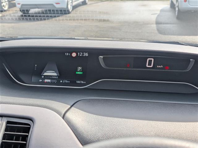 セレナ ハイウェイスターV 社外ナビTV(TV/BT/CD/DVD)/社外11.6インチ後席モニター/全方位/プロパイロット/エマージェンシーブレーキ/クルコン/アイドリング/両側電動/3列シート/純正AW/ETC2.0(23枚目)