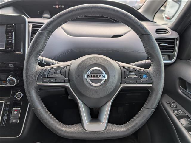 セレナ ハイウェイスターV 社外ナビTV(TV/BT/CD/DVD)/社外11.6インチ後席モニター/全方位/プロパイロット/エマージェンシーブレーキ/クルコン/アイドリング/両側電動/3列シート/純正AW/ETC2.0(28枚目)