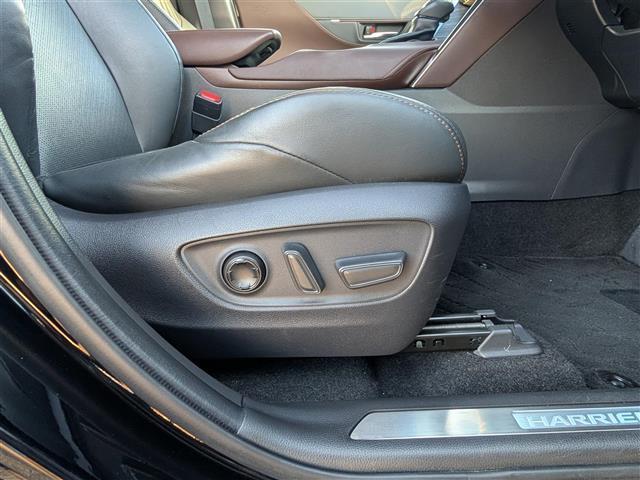 ハリアー Z レザーパッケージ 純正ディスプレイオーディオ/AM/FM/フルセグ/BT/USB/AUX/Miracast/全方位カメラ/JBLプレミアムサウンドシステム/トヨタセーフティセンス/BSM(9枚目)