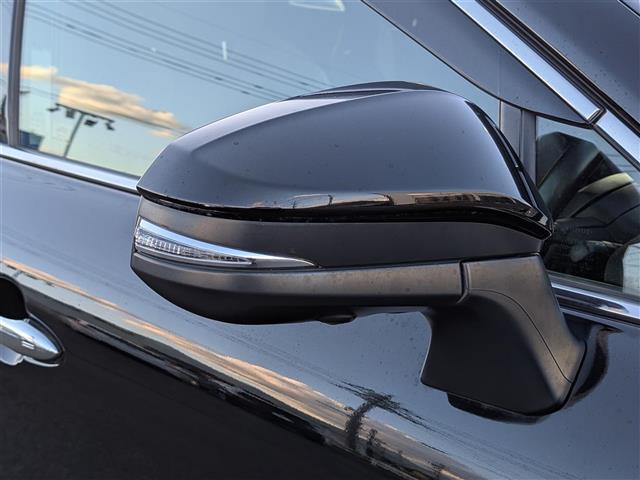 ハリアー Z レザーパッケージ 純正ディスプレイオーディオ/AM/FM/フルセグ/BT/USB/AUX/Miracast/全方位カメラ/JBLプレミアムサウンドシステム/トヨタセーフティセンス/BSM(15枚目)