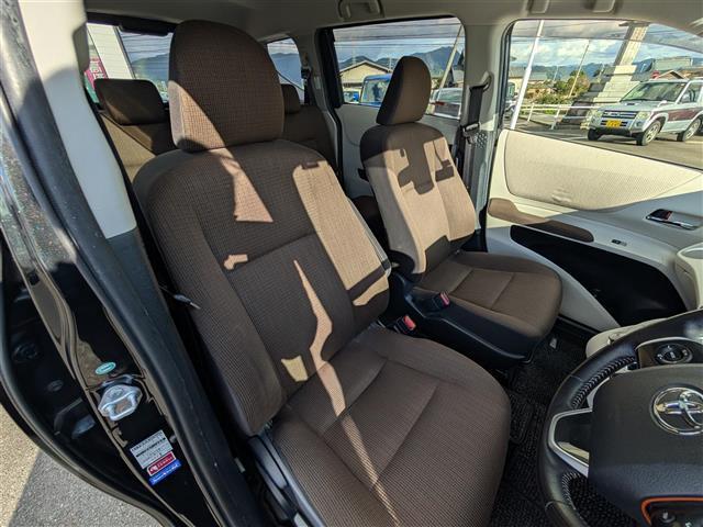 シエンタ ハイブリッドG 純正SDナビ/AM/FM/フルセグ/BT/バックカメラ/両側パワースライドドア/衝突被害軽減システム/アイドリングストップ/レーンキープアシスト/横滑り防止装置/盗難防止装置(10枚目)