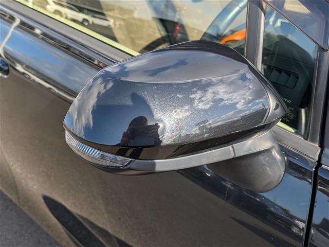 シエンタ ハイブリッドG 純正SDナビ/AM/FM/フルセグ/BT/バックカメラ/両側パワースライドドア/衝突被害軽減システム/アイドリングストップ/レーンキープアシスト/横滑り防止装置/盗難防止装置(15枚目)