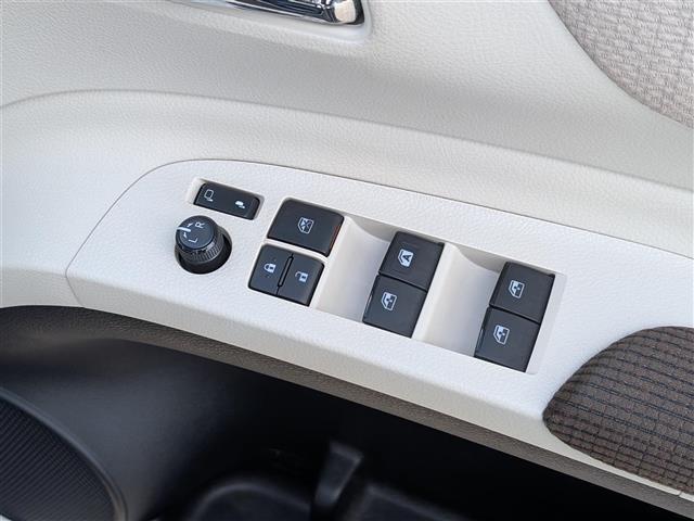 シエンタ ハイブリッドG 純正SDナビ/AM/FM/フルセグ/BT/バックカメラ/両側パワースライドドア/衝突被害軽減システム/アイドリングストップ/レーンキープアシスト/横滑り防止装置/盗難防止装置(22枚目)