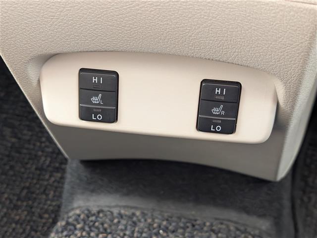 シエンタ ハイブリッドG 純正SDナビ/AM/FM/フルセグ/BT/バックカメラ/両側パワースライドドア/衝突被害軽減システム/アイドリングストップ/レーンキープアシスト/横滑り防止装置/盗難防止装置(30枚目)