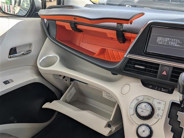 シエンタ ハイブリッドG 純正SDナビ/AM/FM/フルセグ/BT/バックカメラ/両側パワースライドドア/衝突被害軽減システム/アイドリングストップ/レーンキープアシスト/横滑り防止装置/盗難防止装置(31枚目)