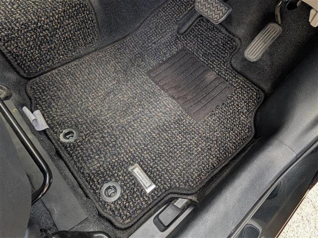 シエンタ ハイブリッドG 純正SDナビ/AM/FM/フルセグ/BT/バックカメラ/両側パワースライドドア/衝突被害軽減システム/アイドリングストップ/レーンキープアシスト/横滑り防止装置/盗難防止装置(32枚目)